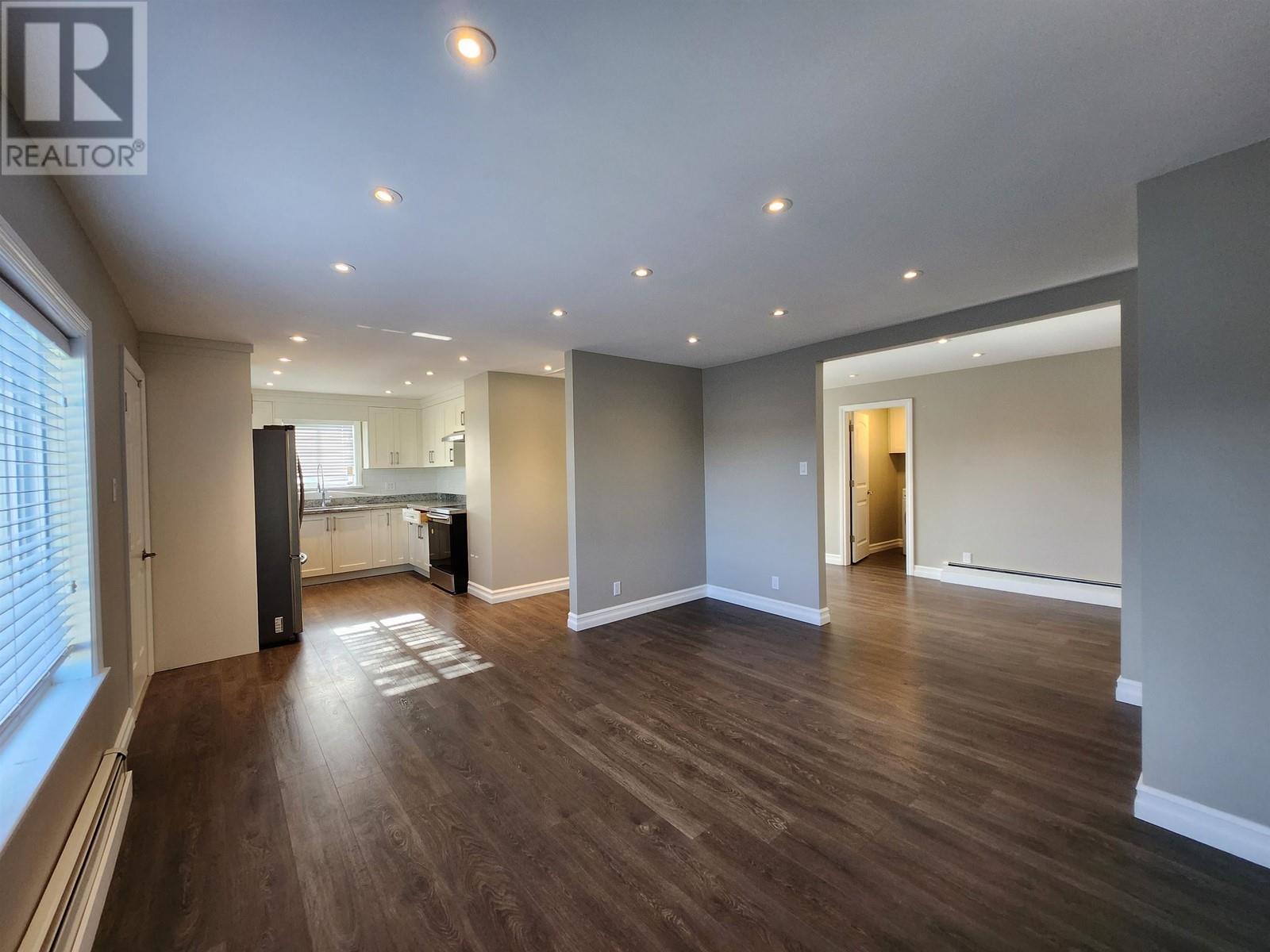 22504 Lougheed Highway, Maple Ridge, British Columbia  V2X 2V1 - Photo 23 - C8062738