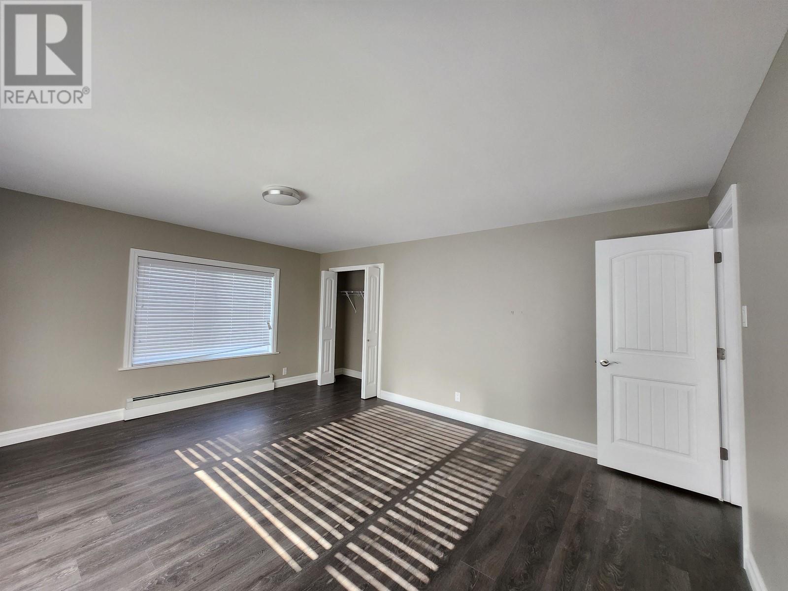 22504 Lougheed Highway, Maple Ridge, British Columbia  V2X 2V1 - Photo 11 - C8062738