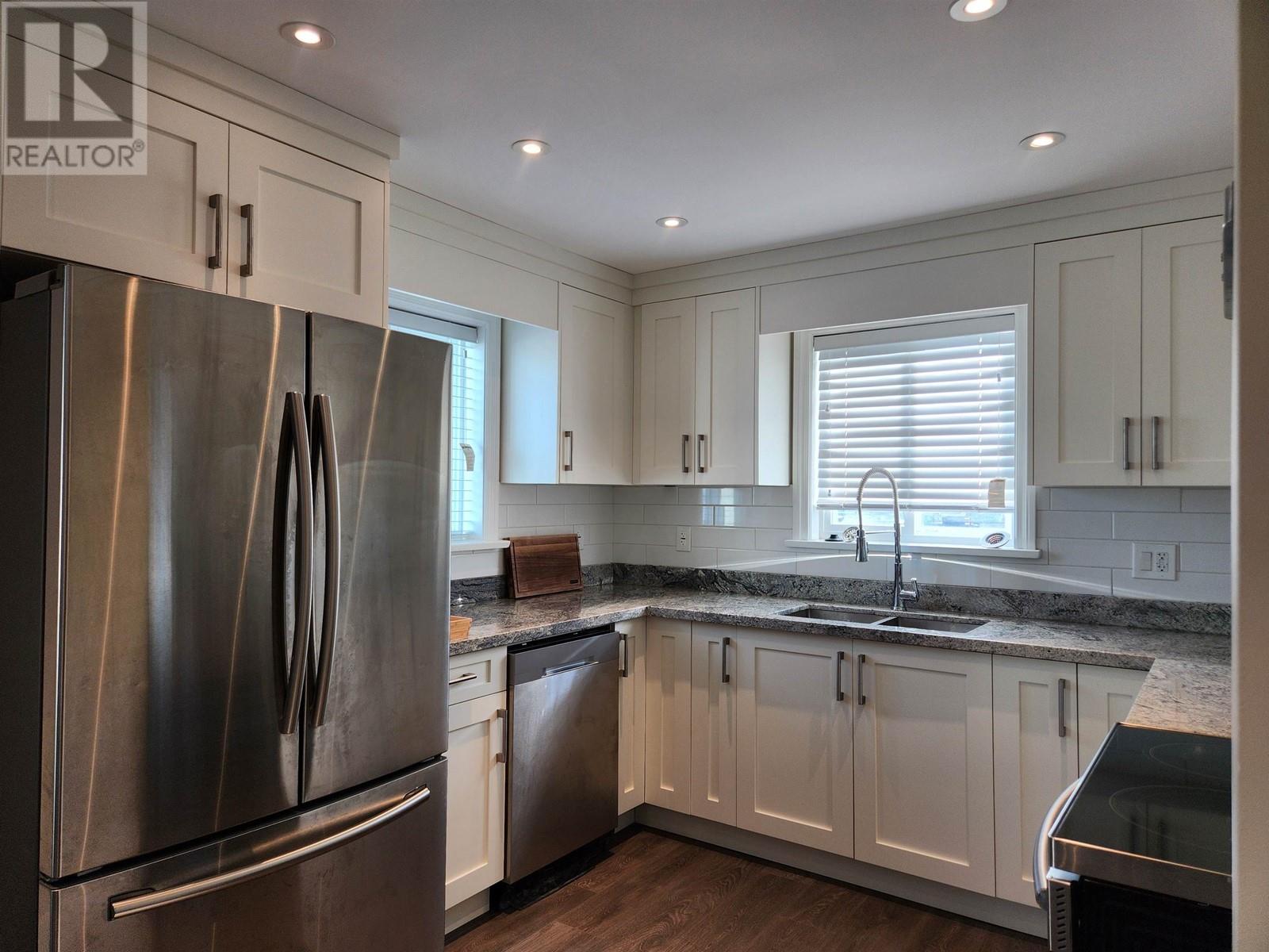 22504 Lougheed Highway, Maple Ridge, British Columbia  V2X 2V1 - Photo 35 - C8062738