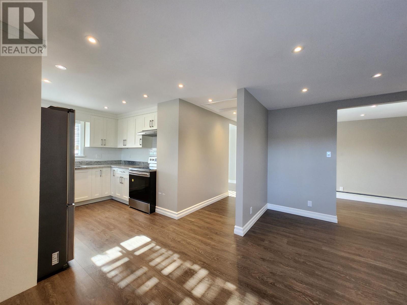 22504 Lougheed Highway, Maple Ridge, British Columbia  V2X 2V1 - Photo 40 - C8062738
