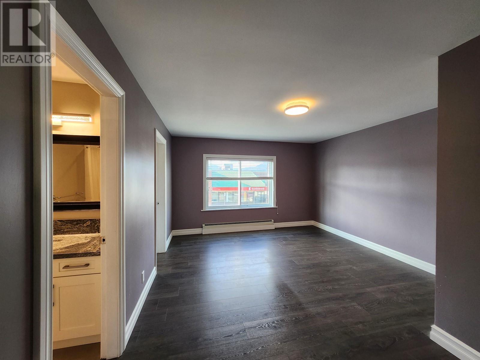 22504 Lougheed Highway, Maple Ridge, British Columbia  V2X 2V1 - Photo 27 - C8062738