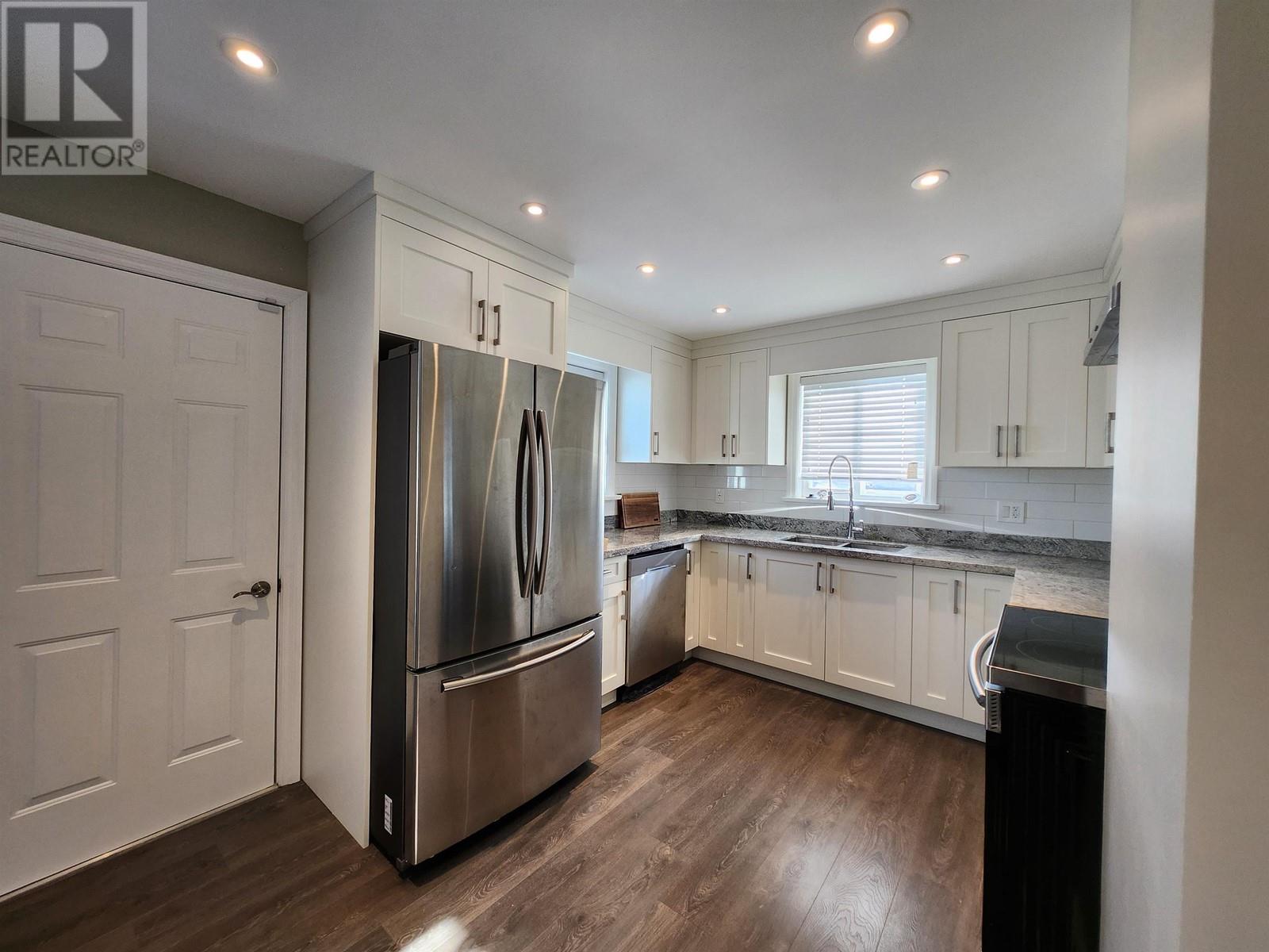 22504 Lougheed Highway, Maple Ridge, British Columbia  V2X 2V1 - Photo 36 - C8062738