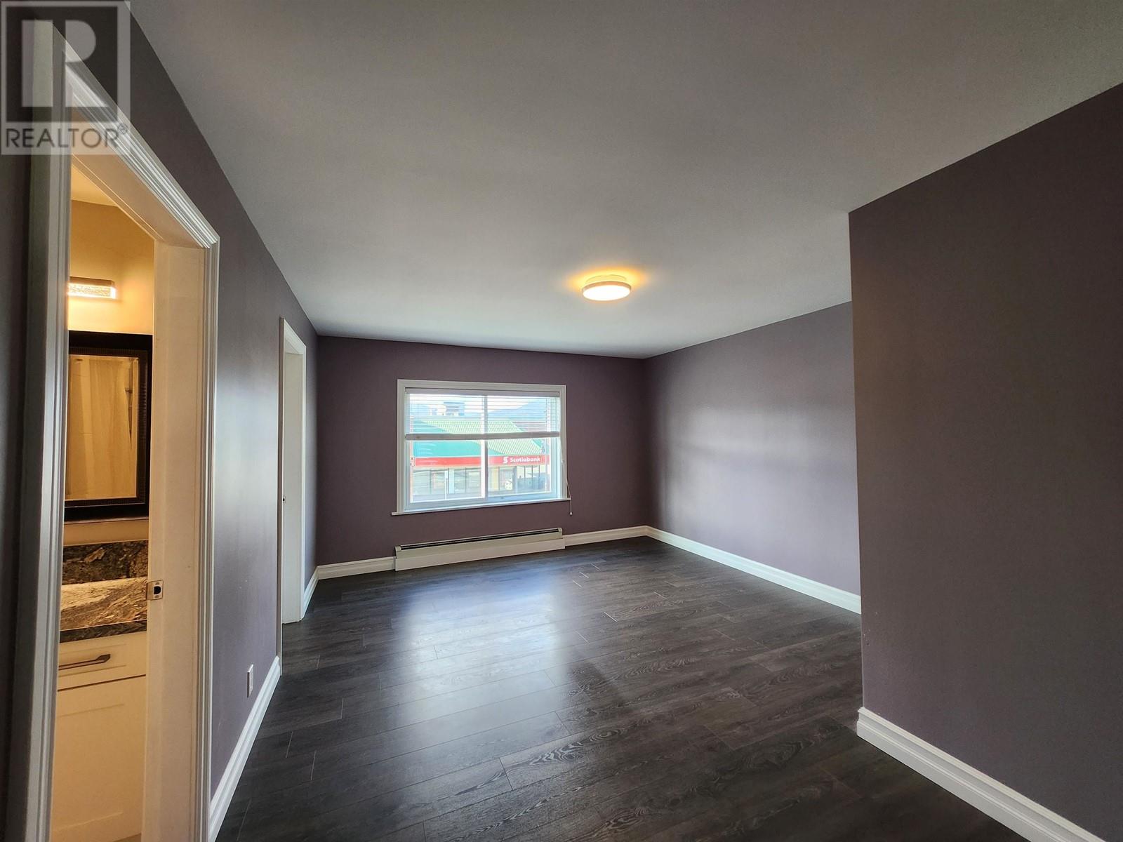 22504 Lougheed Highway, Maple Ridge, British Columbia  V2X 2V1 - Photo 20 - C8062738