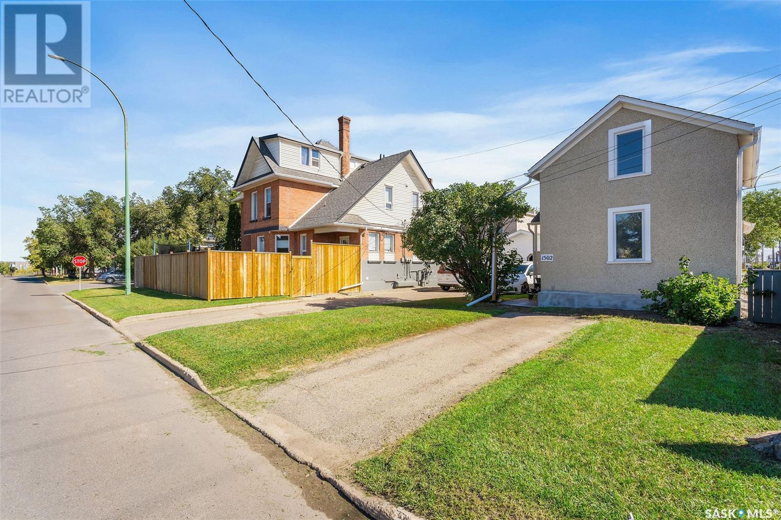Property at 249 15th STREET W image 2