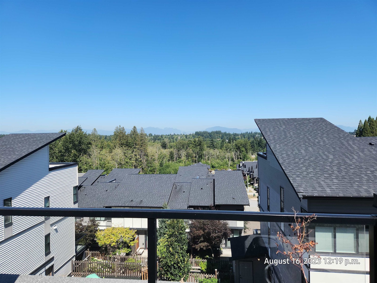 18 14057 60A AVENUE, surrey, British Columbia