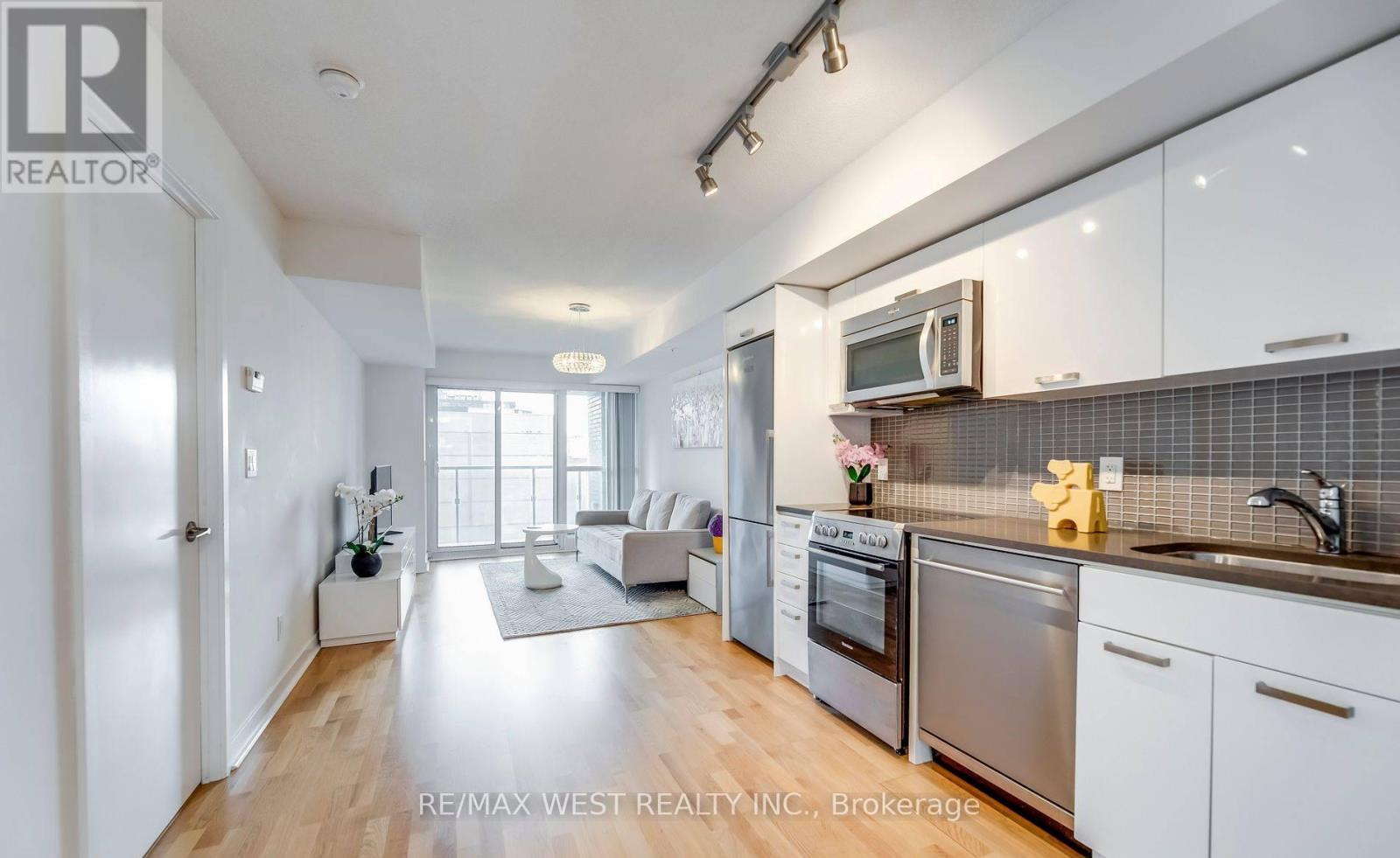 802 - 295 Adelaide Street W, Toronto (Waterfront Communities), Ontario  M5V 1P7 - Photo 6 - C9306824