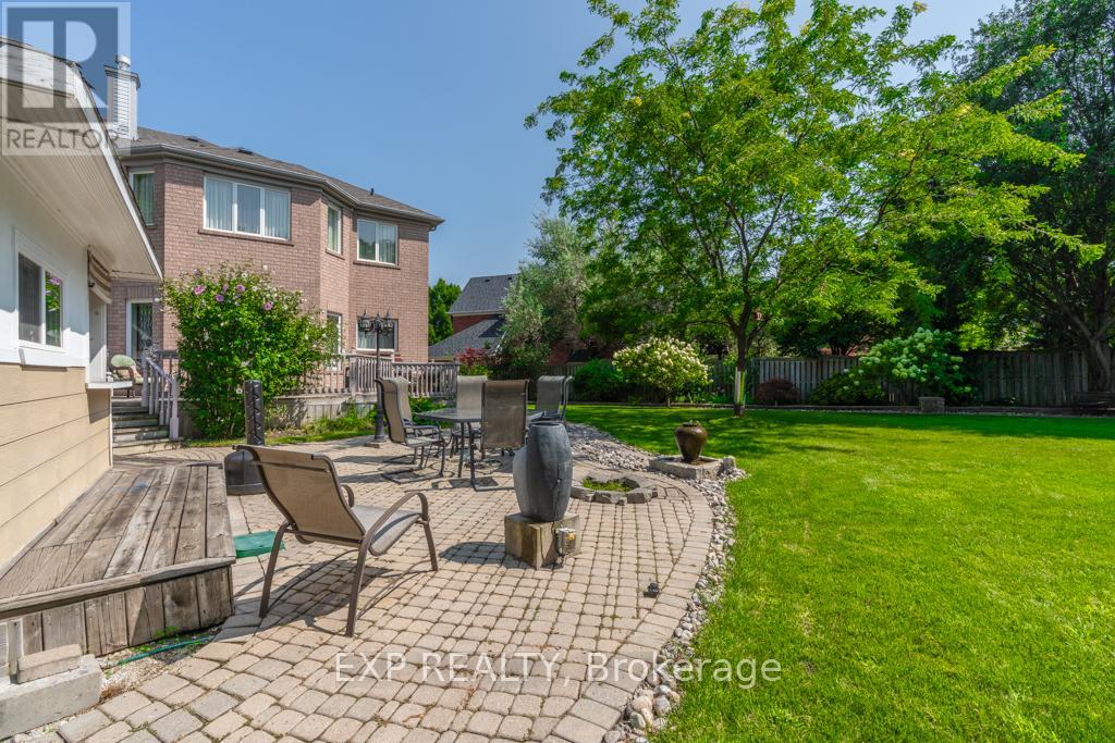 5392 Vail Court, Mississauga (Central Erin Mills), Ontario  L5M 6G9 - Photo 37 - W9307138