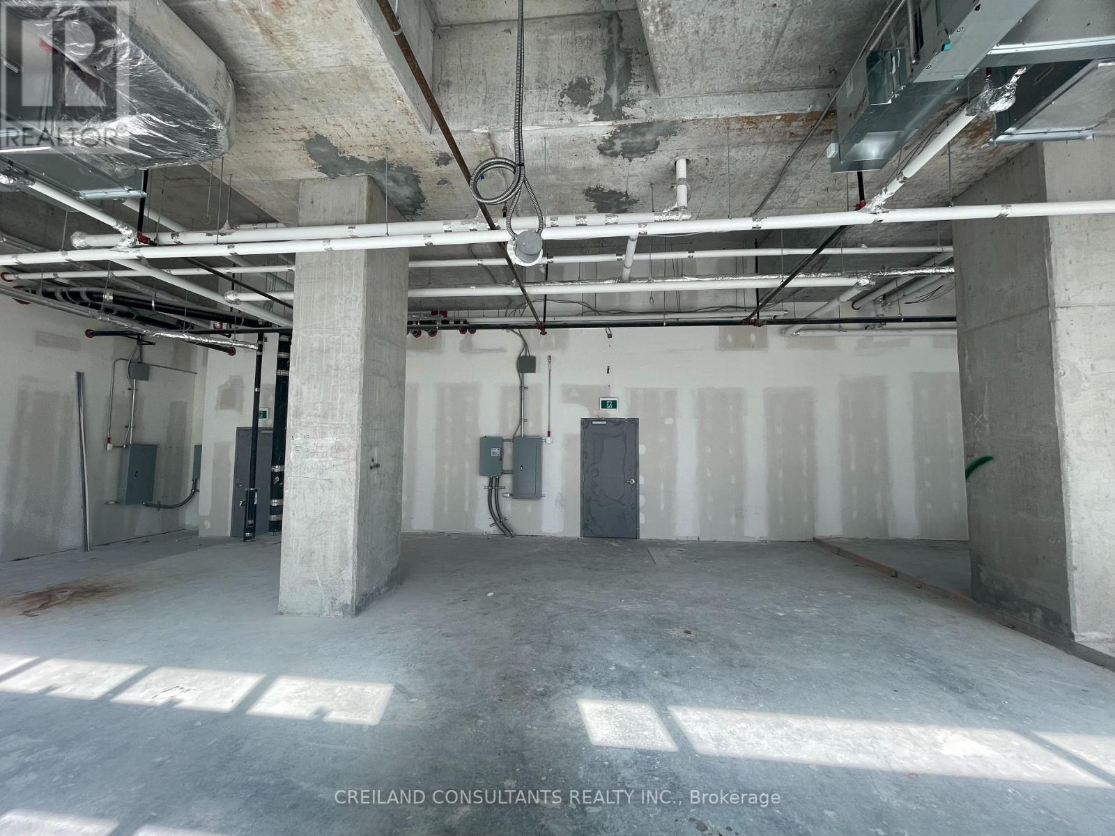 B4-B6 - 20 Meadowglen Place, Toronto, Ontario  M1H 2Y5 - Photo 6 - E8114714