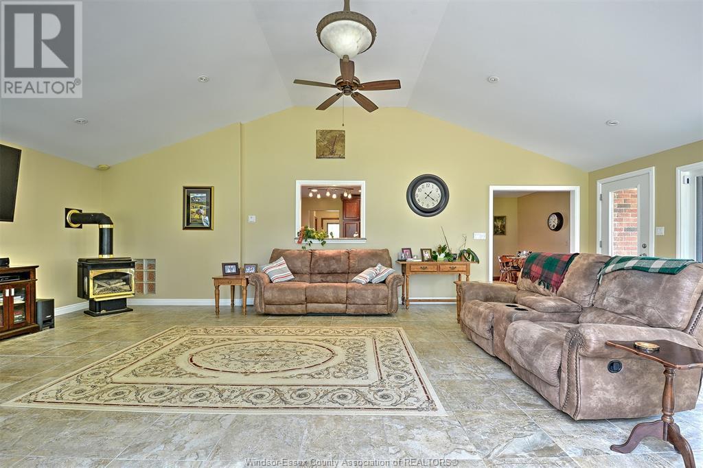 1268 County Rd 20 West, Kingsville, Ontario  N9Y 2E6 - Photo 17 - 24020700