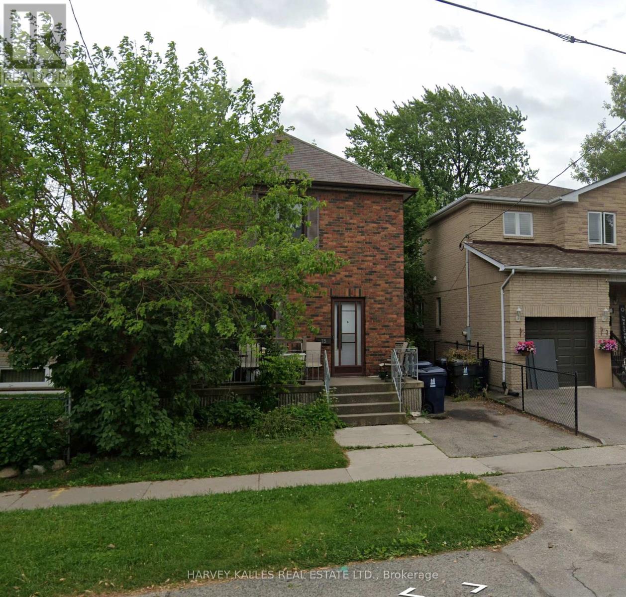 35 Albright Avenue, Toronto (Alderwood), Ontario  M8W 1W9 - Photo 2 - W9307384