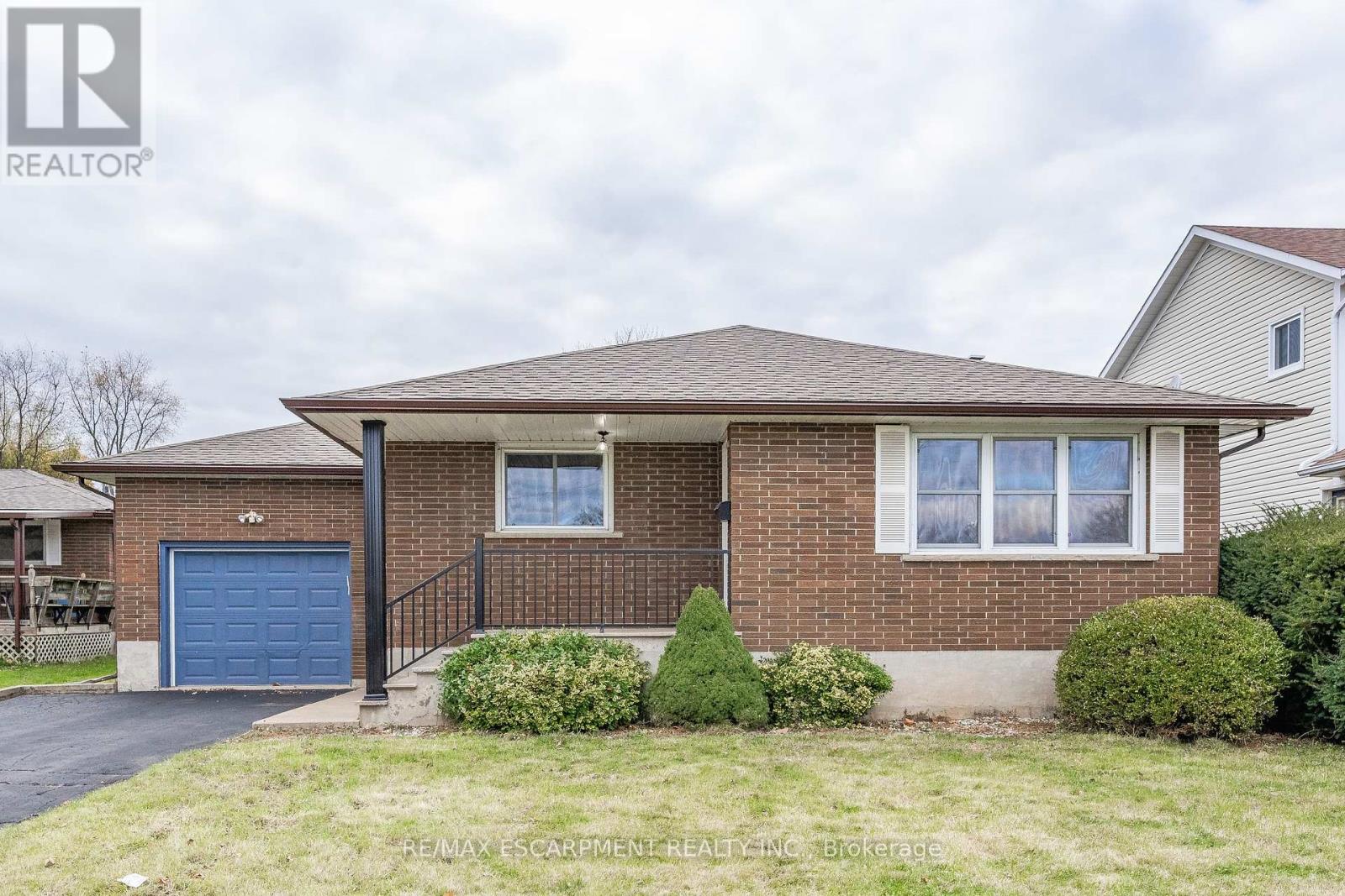 Property at 3045 PORTAGE ROAD image 1