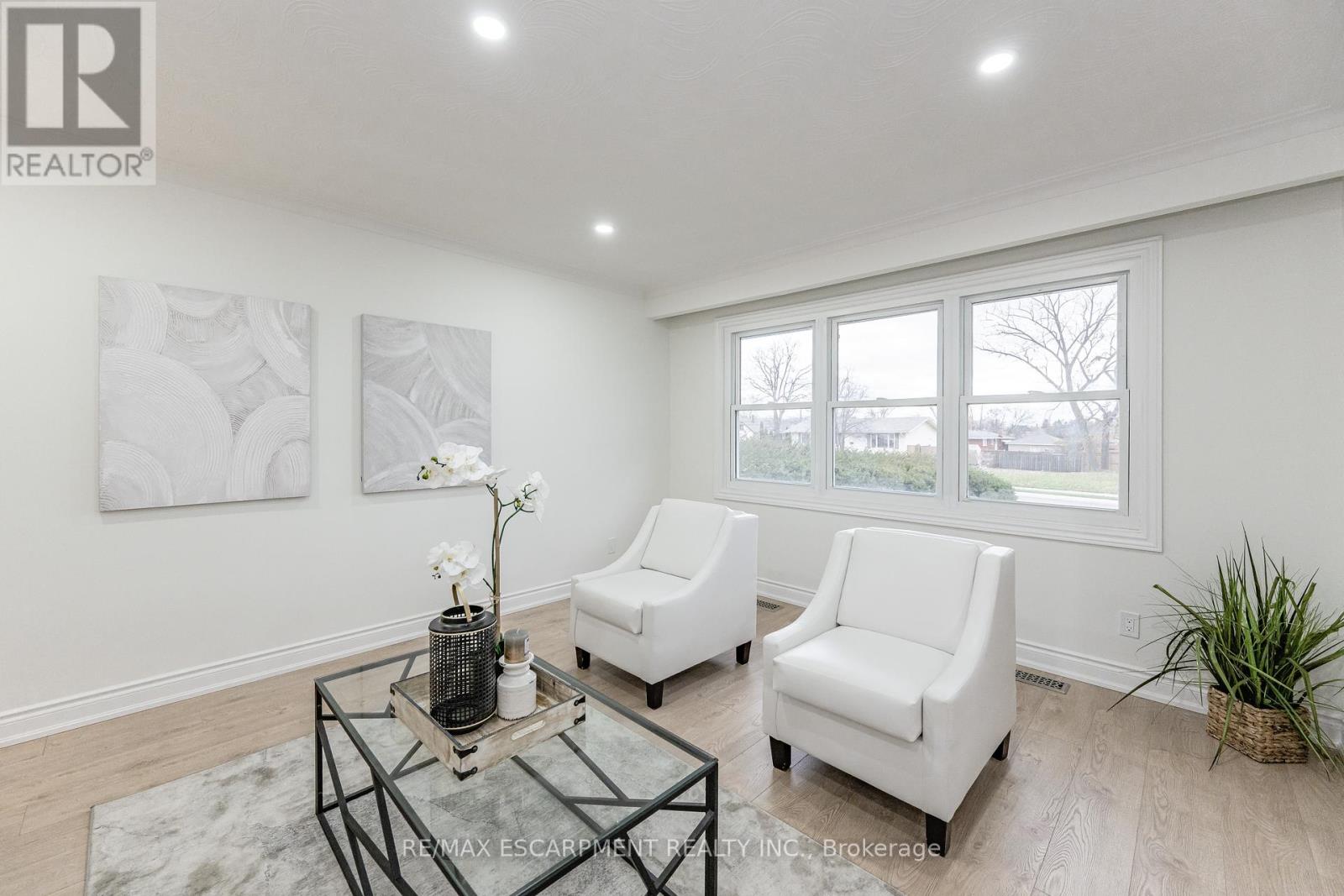 Property at 3045 PORTAGE ROAD image 4