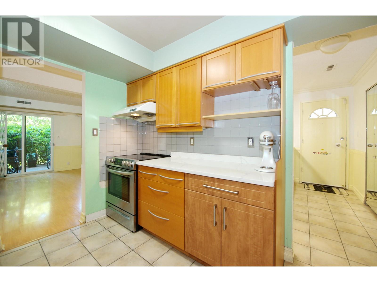 Listing Picture 16 of 38 : 1829 GOLETA DRIVE, Burnaby / 本拿比 - 魯藝地產 Yvonne Lu Group - MLS Medallion Club Member