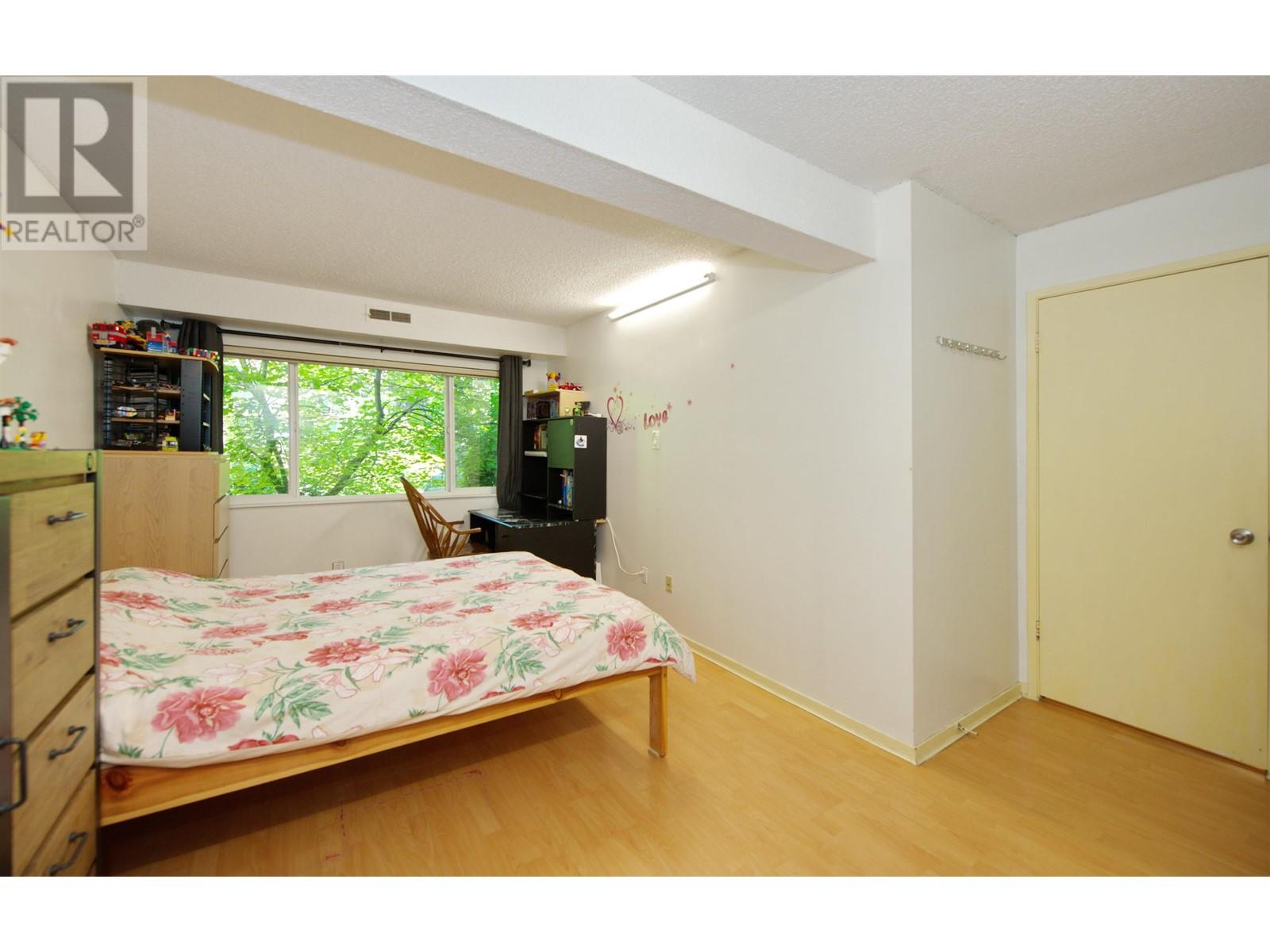Listing Picture 21 of 38 : 1829 GOLETA DRIVE, Burnaby / 本拿比 - 魯藝地產 Yvonne Lu Group - MLS Medallion Club Member
