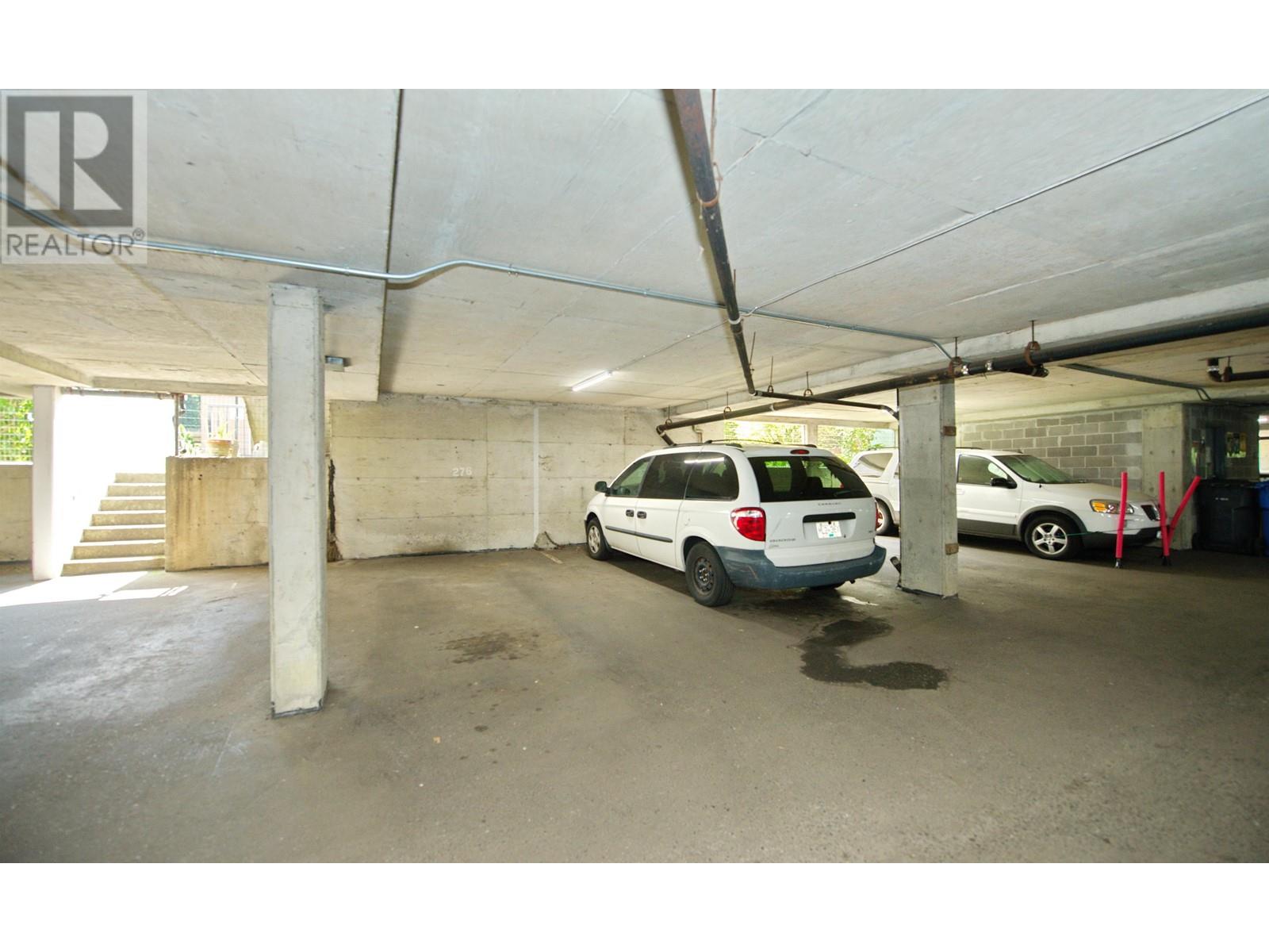 Listing Picture 28 of 38 : 1829 GOLETA DRIVE, Burnaby / 本拿比 - 魯藝地產 Yvonne Lu Group - MLS Medallion Club Member