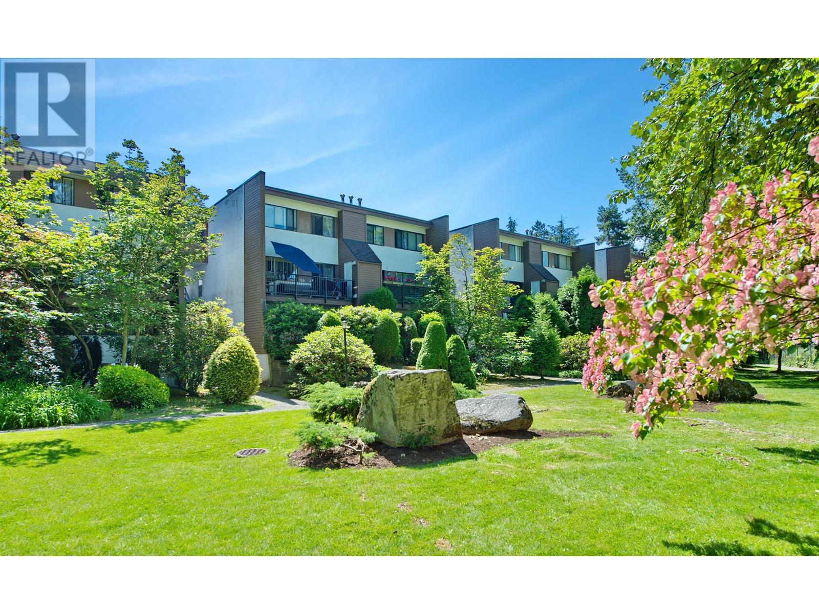 Listing Picture 32 of 38 : 1829 GOLETA DRIVE, Burnaby / 本拿比 - 魯藝地產 Yvonne Lu Group - MLS Medallion Club Member