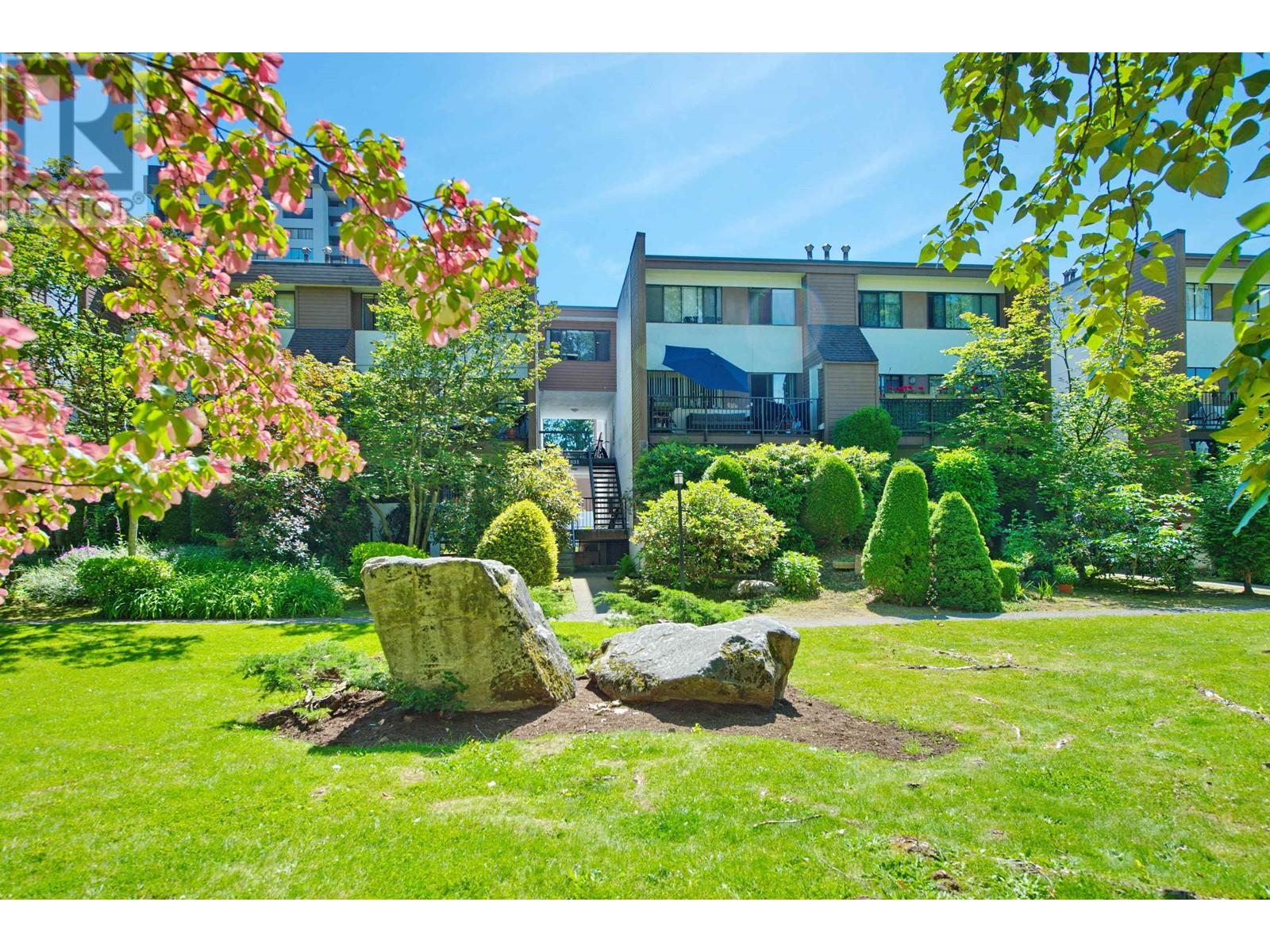 Listing Picture 33 of 38 : 1829 GOLETA DRIVE, Burnaby / 本拿比 - 魯藝地產 Yvonne Lu Group - MLS Medallion Club Member