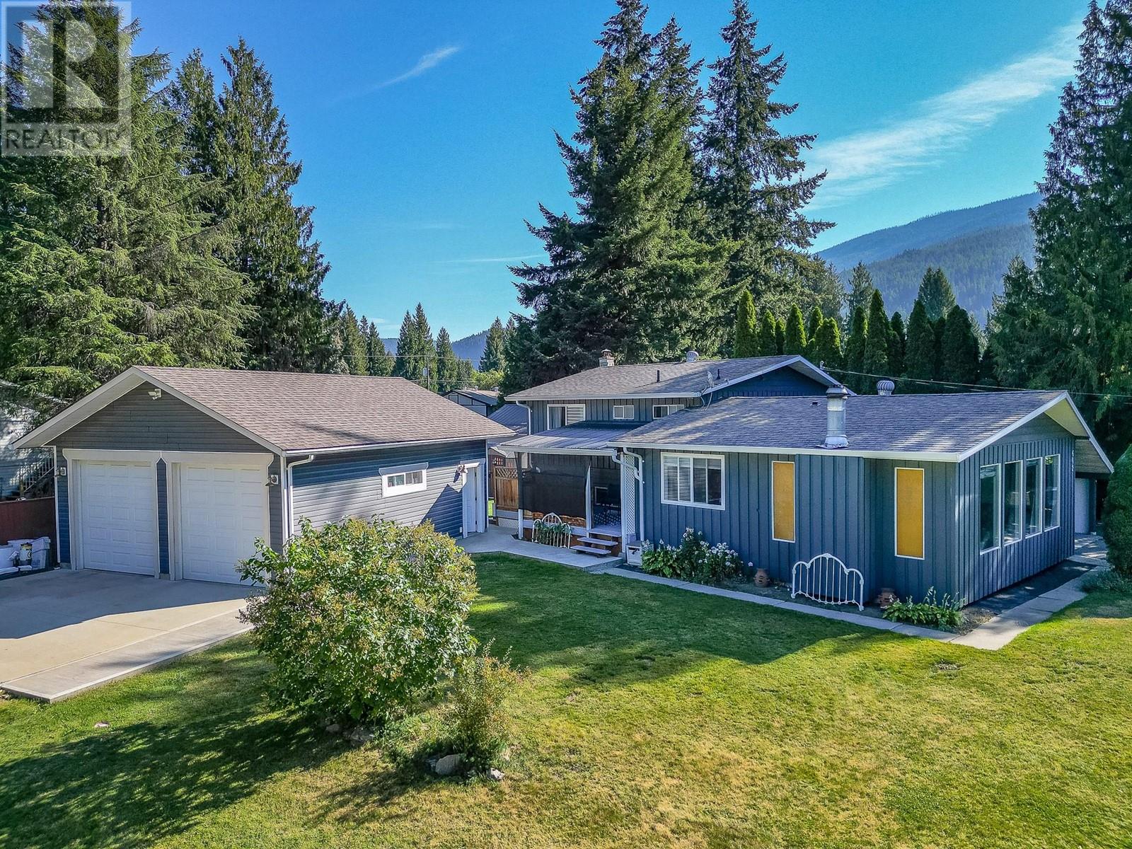 602 Maple Street Sicamous