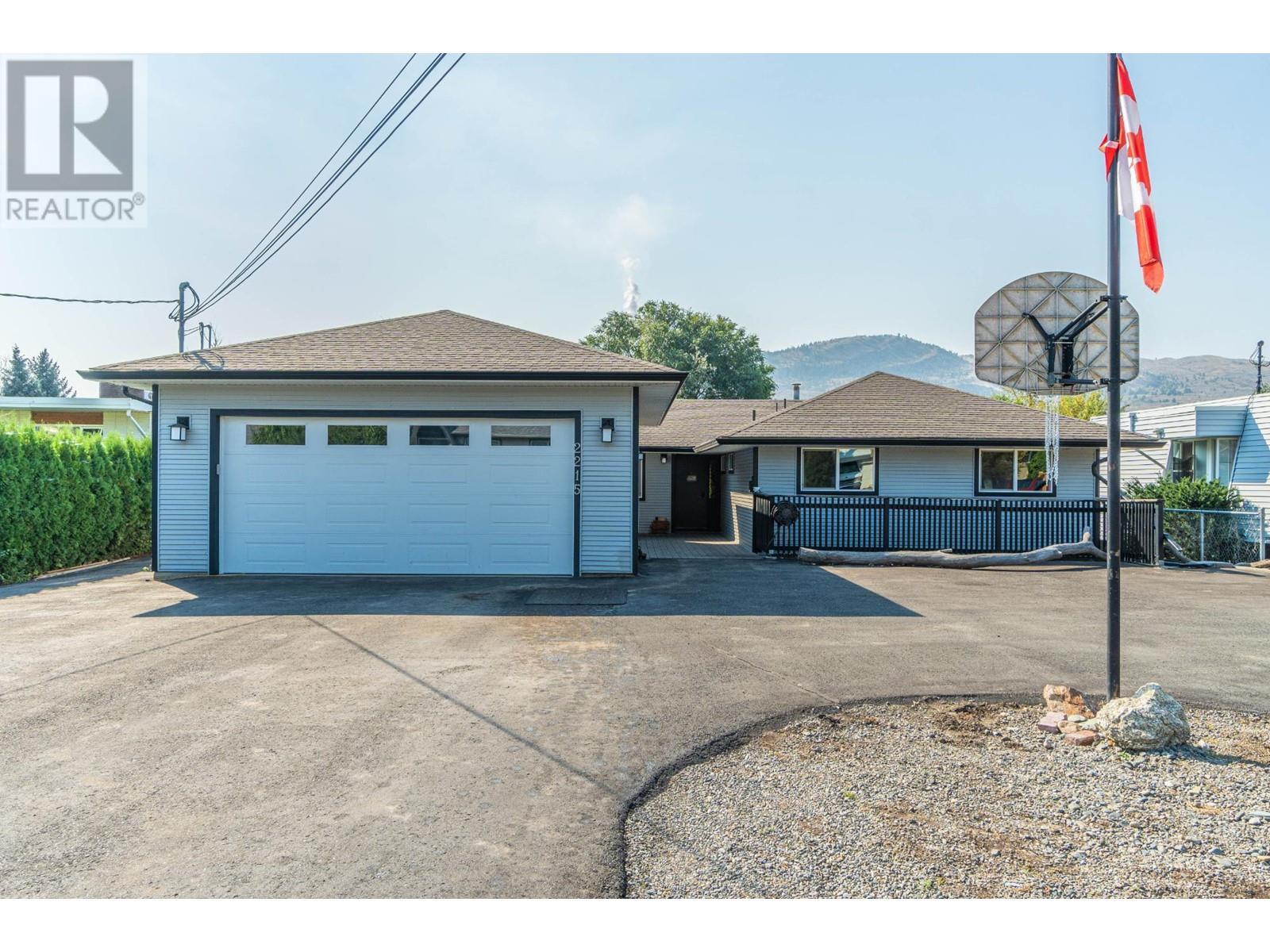 2215 BARBARA AVE, kamloops, British Columbia