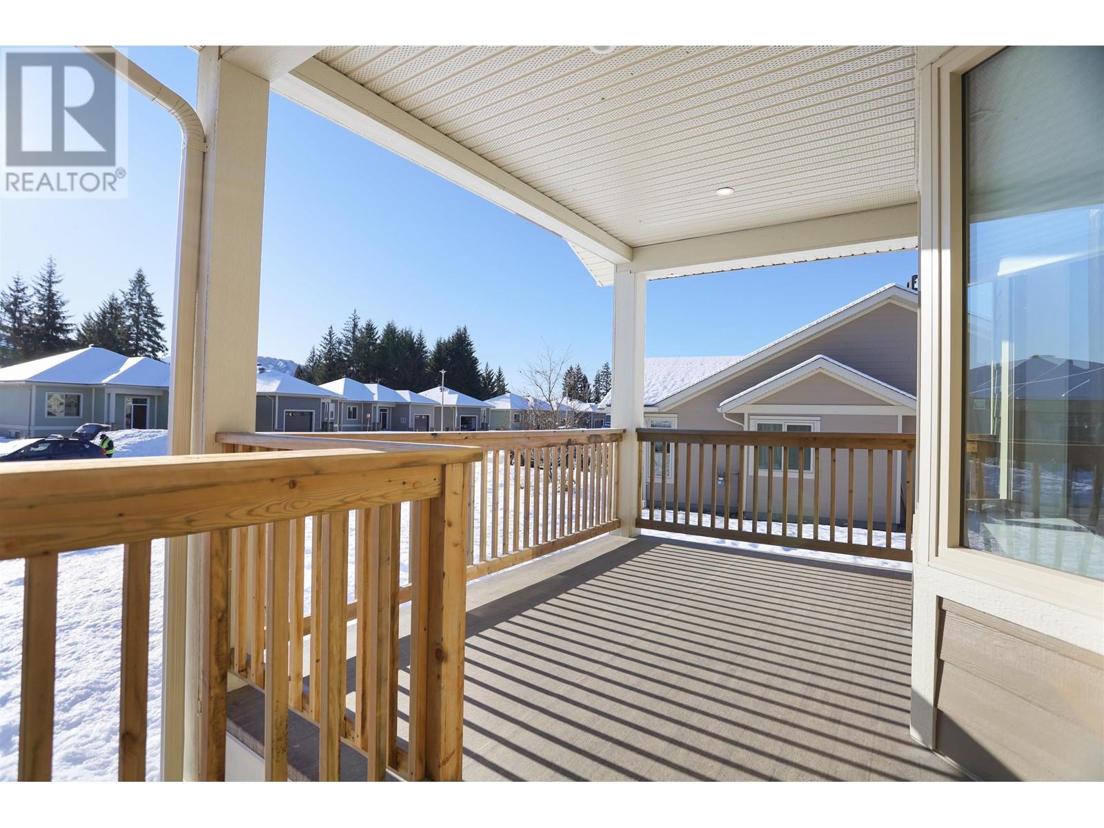 Property at 52 BLACKBERRY STREET image 2