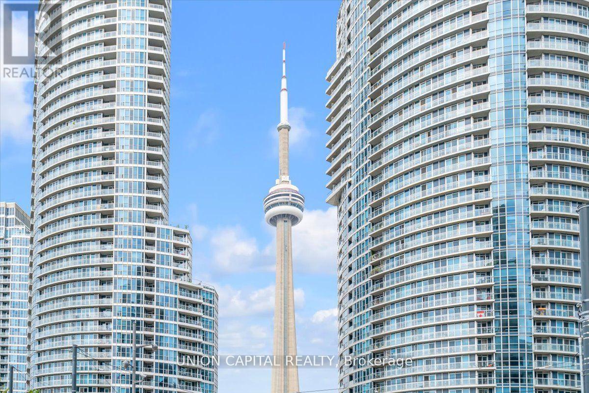 902 - 77 Harbour Square, Toronto (Waterfront Communities), Ontario  M5J 2S2 - Photo 2 - C9308207