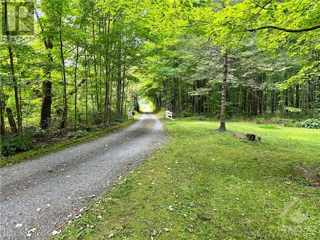 210 County Rd 9 Road, Plantagenet, Ontario  K0B 1L0 - Photo 2 - 1411080