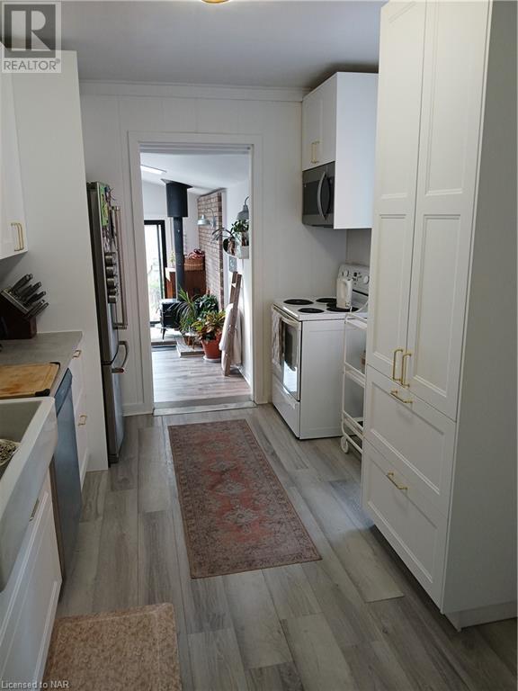 71 Albert Street, Welland, Ontario  L3B 4L3 - Photo 9 - 40643806