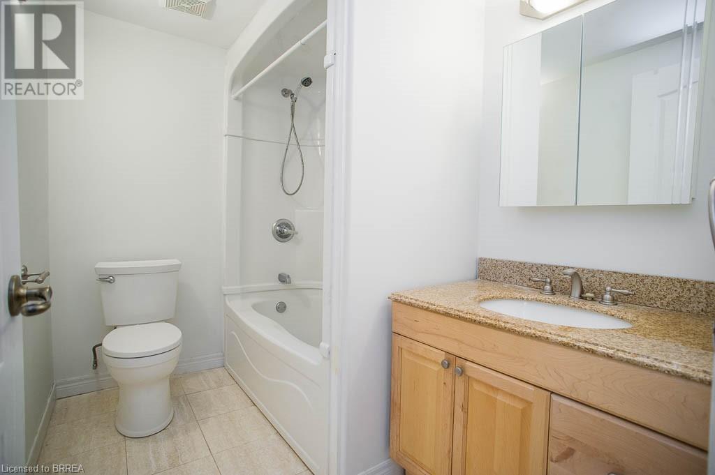 240 Johnson Road, Brantford, Ontario  N3T 5M1 - Photo 35 - 40642379