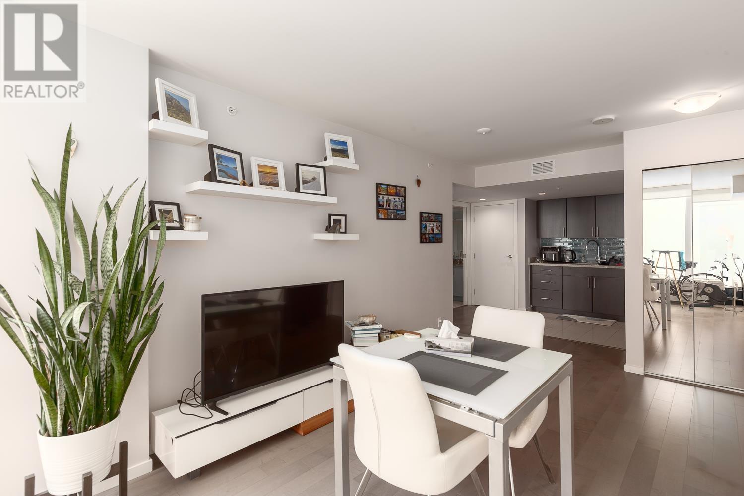 809 1887 CROWE STREET, Vancouver, British Columbia One Percent Realty