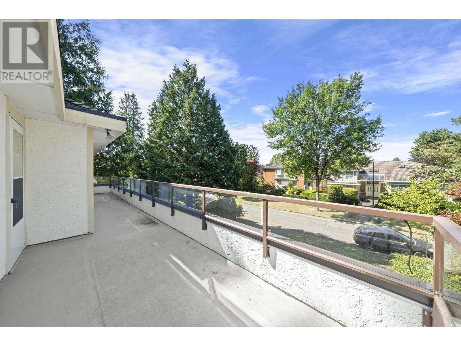 Listing Picture 19 of 23 : 6668 SELKIRK STREET, Vancouver / 溫哥華 - 魯藝地產 Yvonne Lu Group - MLS Medallion Club Member