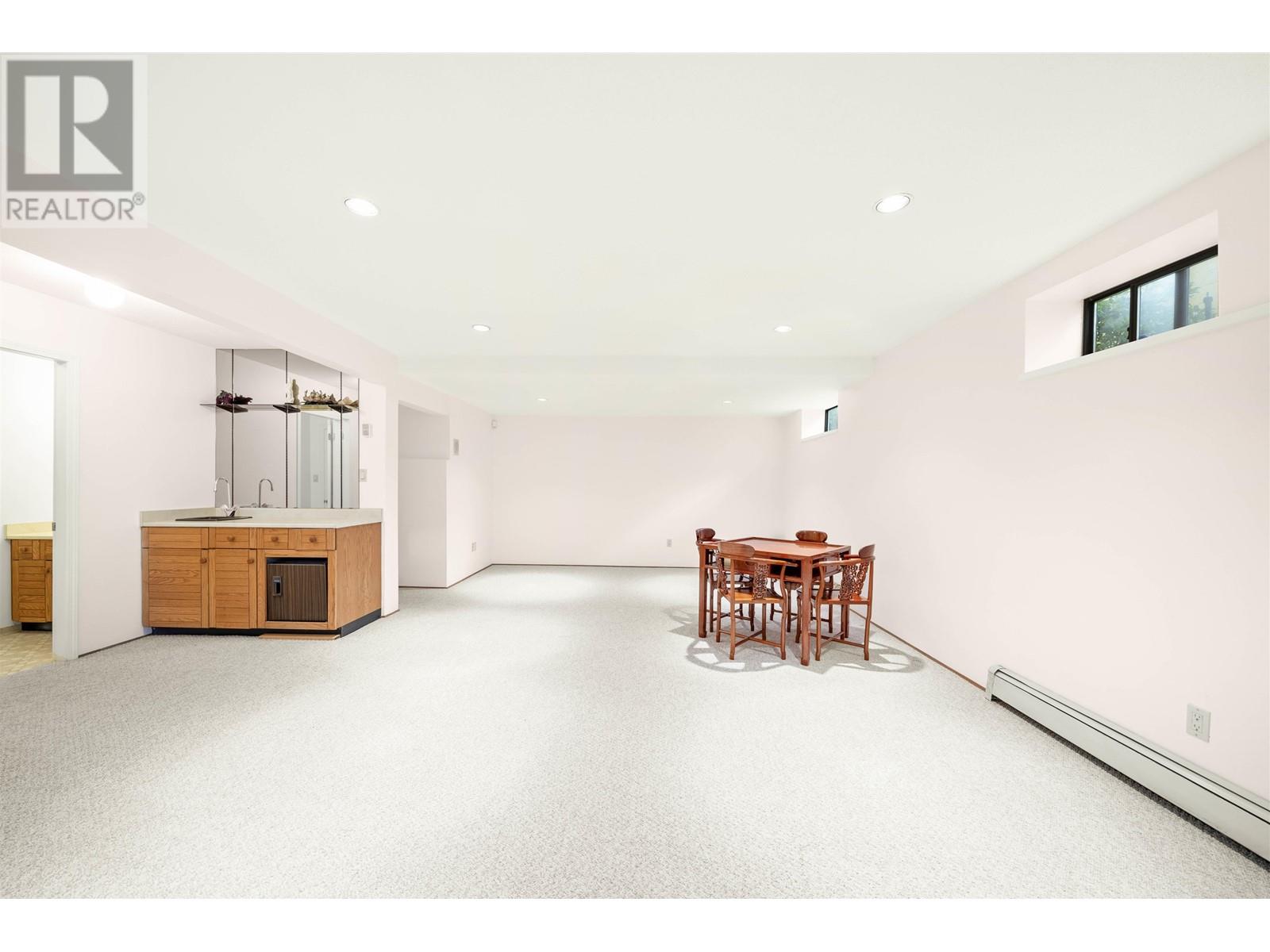 Listing Picture 20 of 23 : 6668 SELKIRK STREET, Vancouver / 溫哥華 - 魯藝地產 Yvonne Lu Group - MLS Medallion Club Member