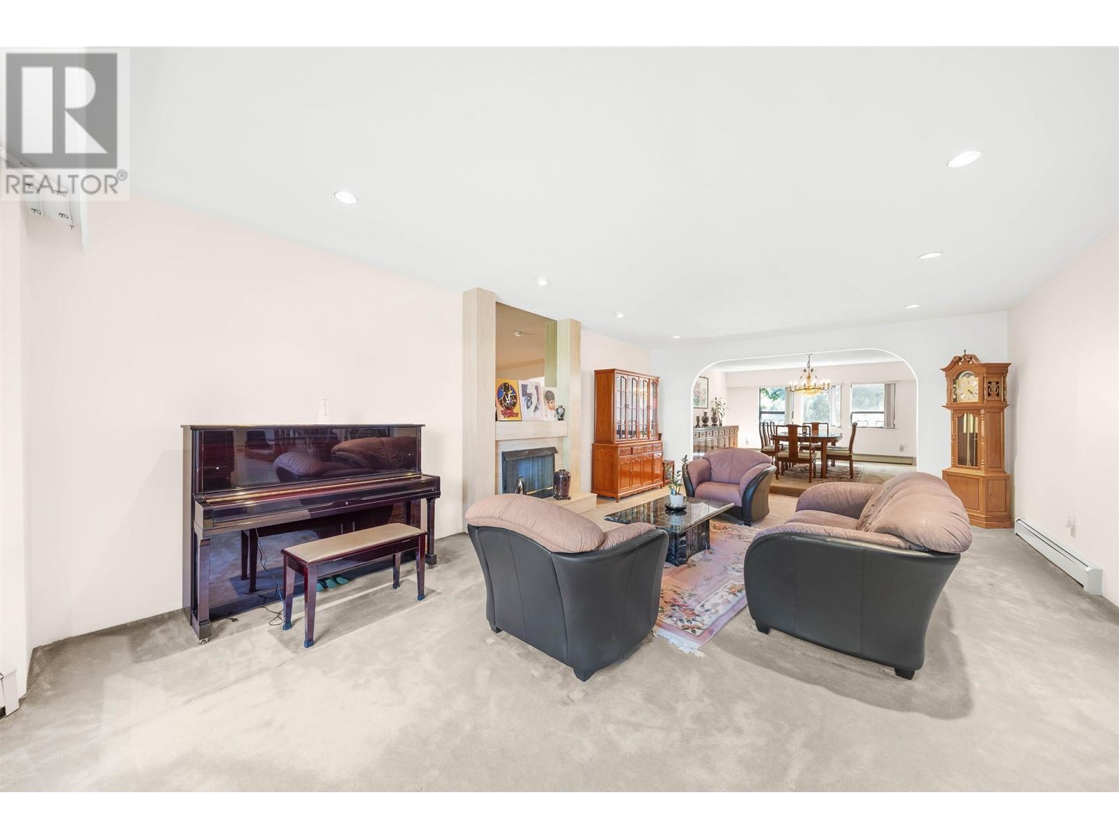 Listing Picture 6 of 23 : 6668 SELKIRK STREET, Vancouver / 溫哥華 - 魯藝地產 Yvonne Lu Group - MLS Medallion Club Member