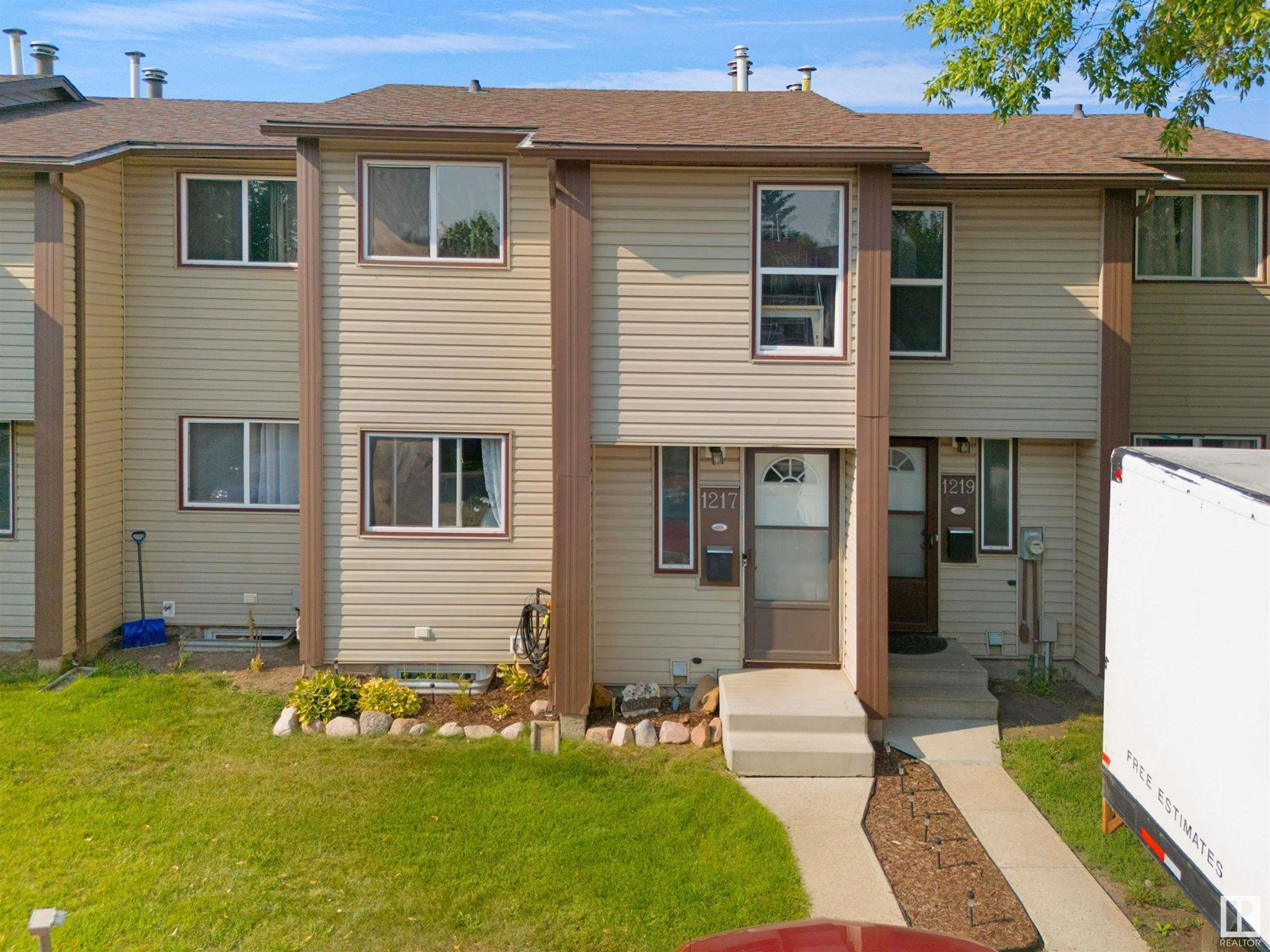 1217 Hooke RD NW, edmonton, Alberta