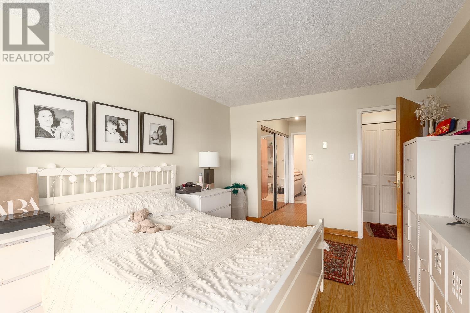 Listing Picture 16 of 32 : 1003 1450 PENNYFARTHING DRIVE, Vancouver / 溫哥華 - 魯藝地產 Yvonne Lu Group - MLS Medallion Club Member