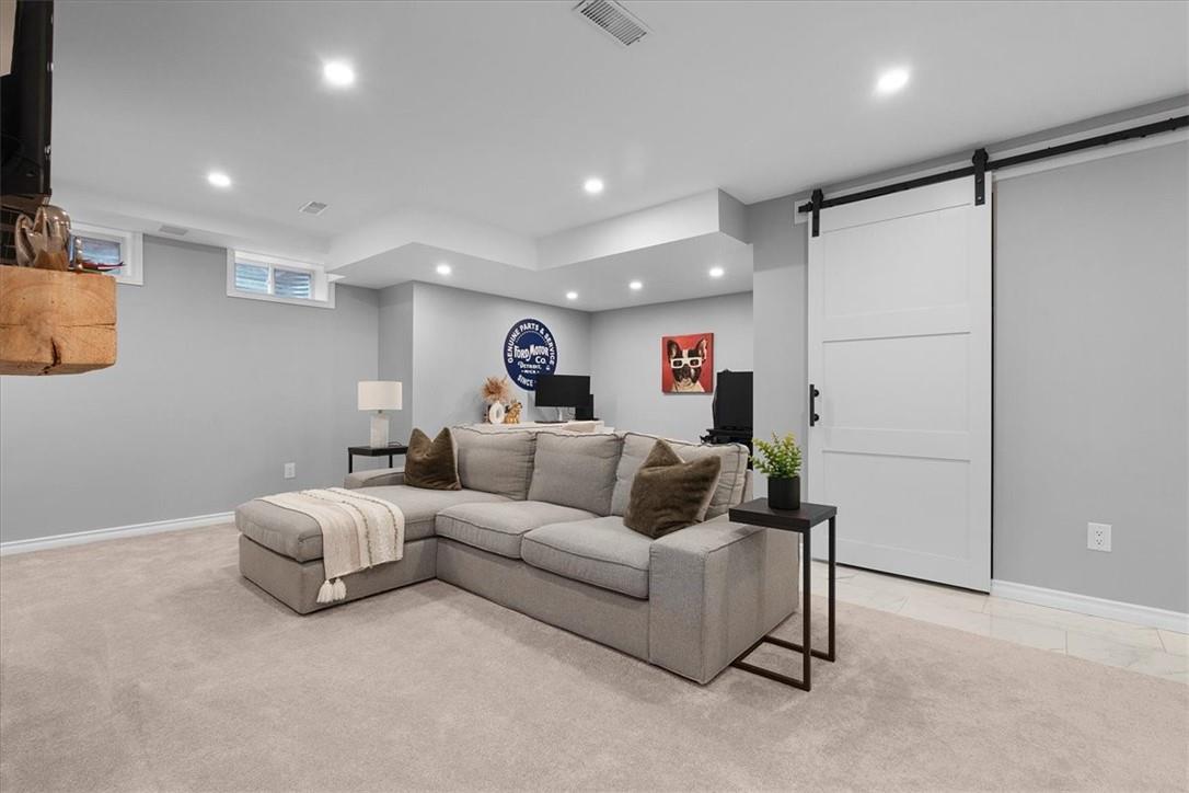 252 Kinsman Drive