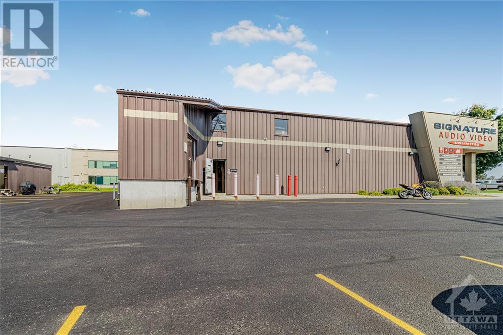 126 Iber RoadOttawa, Ontario  K2S 1E9 - Photo 4 - X9519640