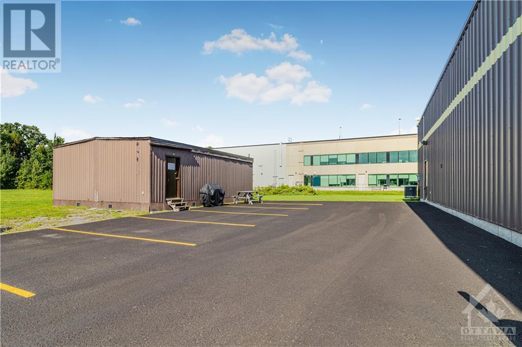 126 Iber RoadOttawa, Ontario  K2S 1E9 - Photo 5 - X9519640