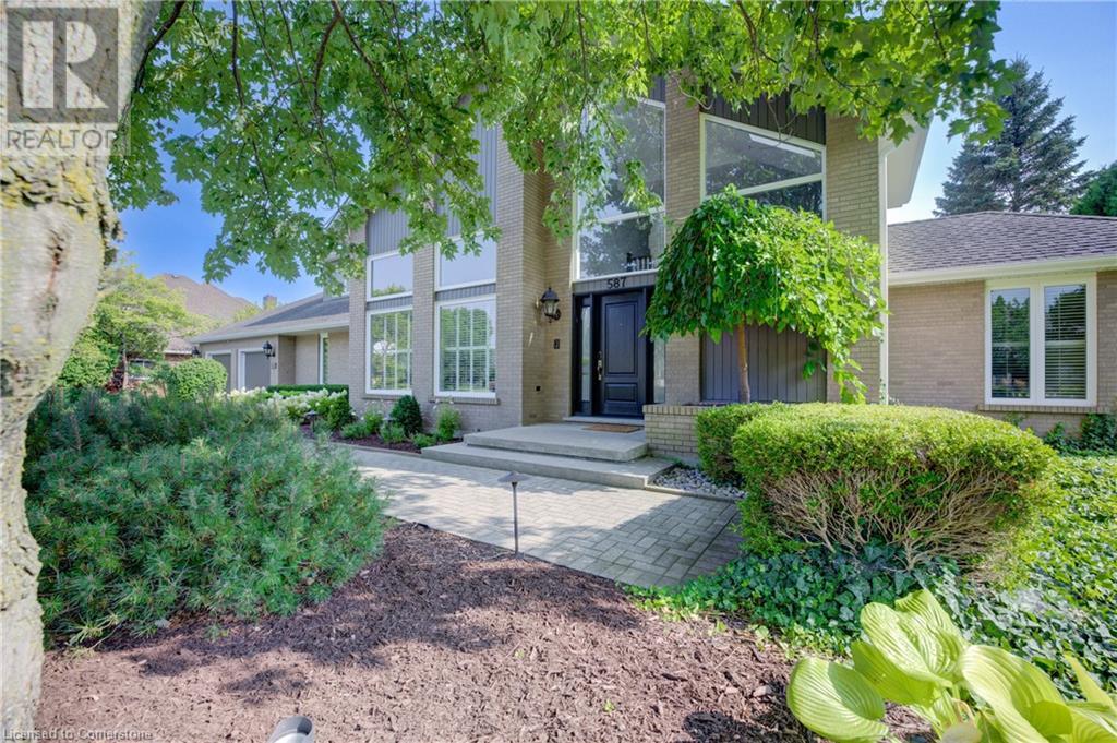 587 Manorwood Court, Waterloo, Ontario  N2K 3L7 - Photo 4 - 40642940