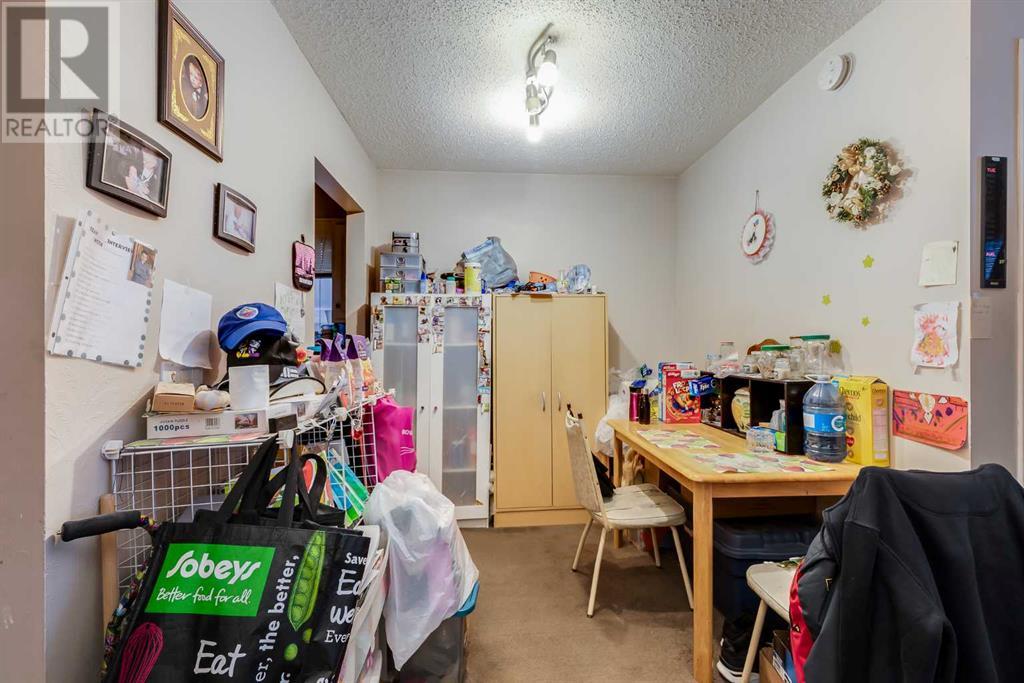 723 Whiteridge Road Ne, Calgary, Alberta  T1Y 4K4 - Photo 3 - A2164351