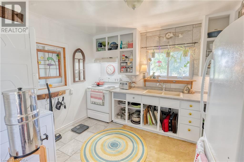 2610 Rutledge Road, Sydenham, Ontario  K0H 2T0 - Photo 21 - 40640943