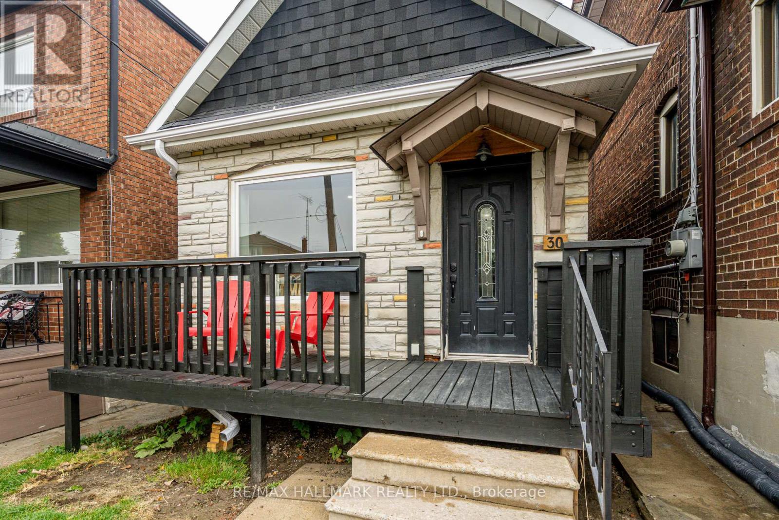 30 Northland Avenue, Toronto (Rockcliffe-Smythe), Ontario  M6N 2C6 - Photo 25 - W9309773