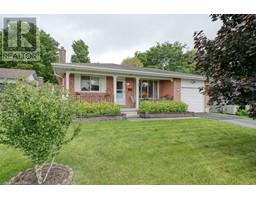 27 PEERS Place, woodstock, Ontario
