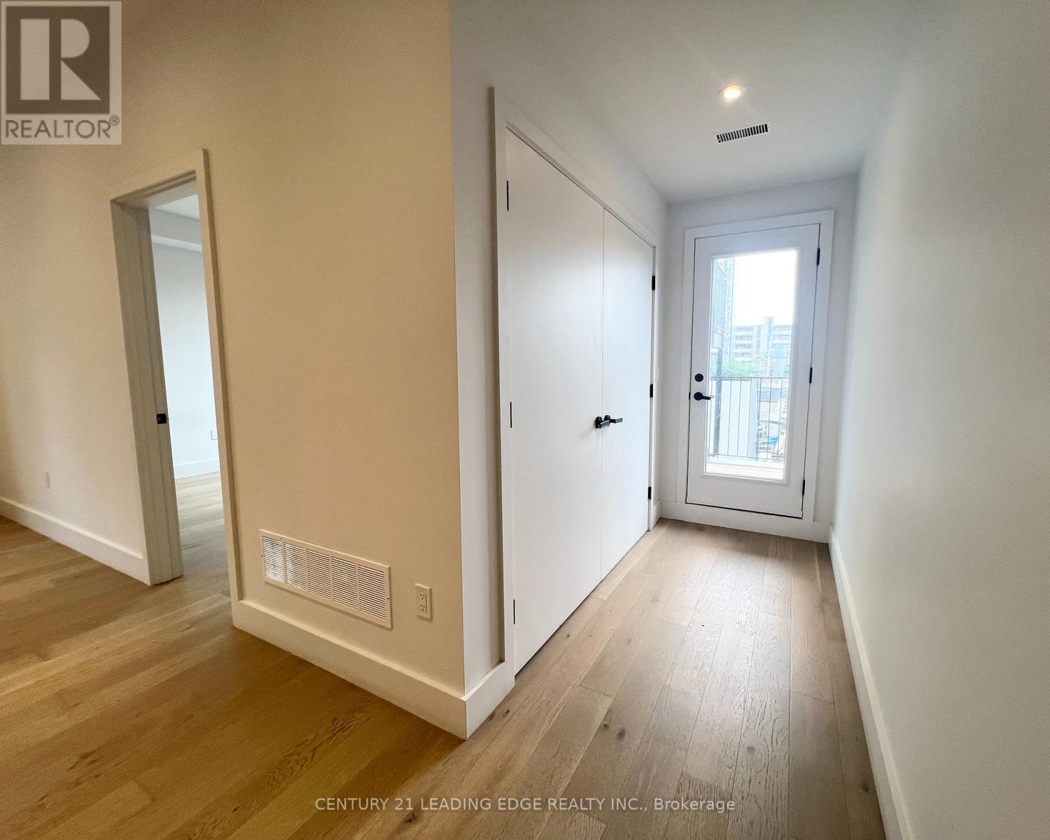 #2 - 909 Castlefield Avenue, Toronto (Briar Hill-Belgravia), Ontario  M6B 1C9 - Photo 25 - W9309871