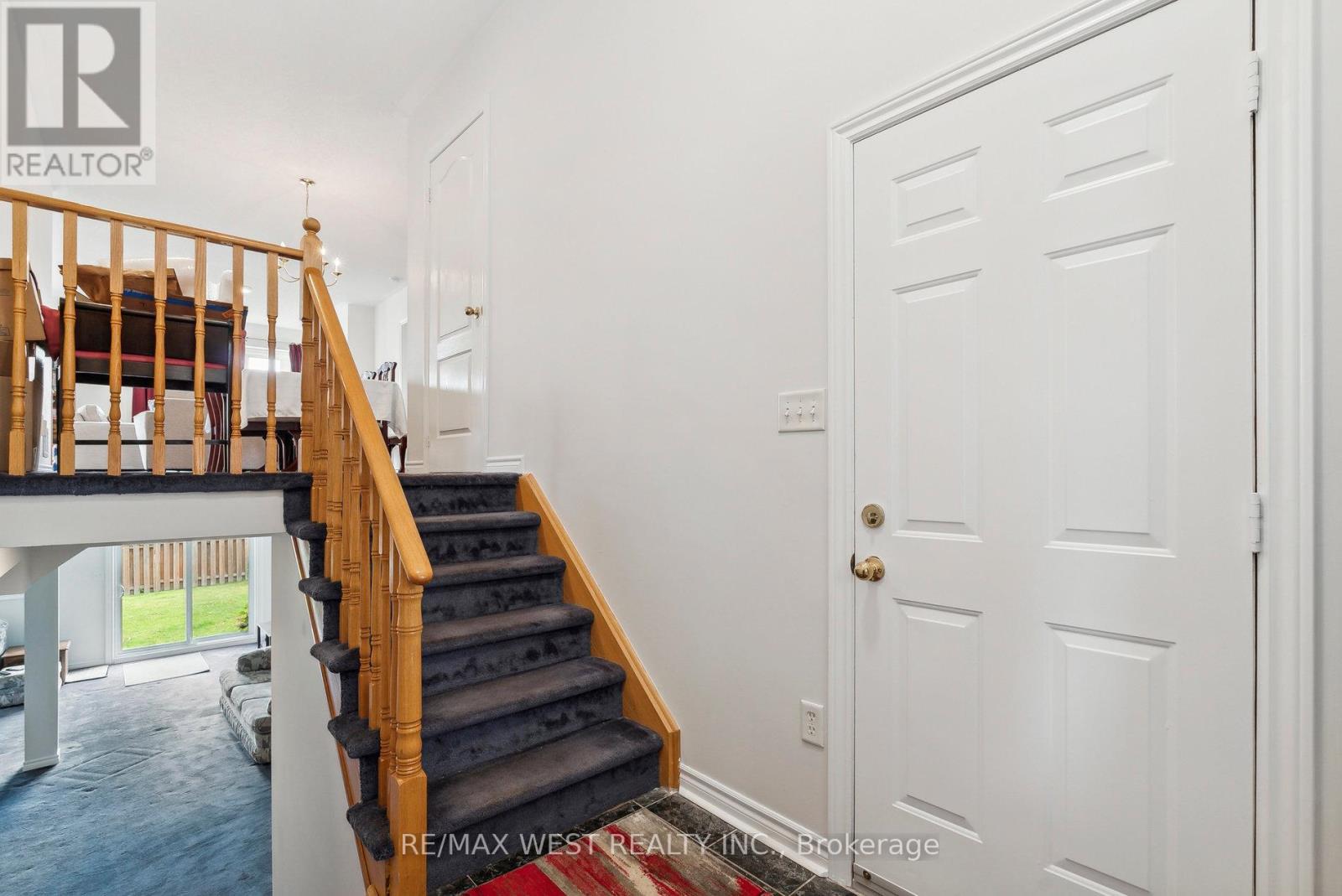 24 Todd Drive, Barrie (Innis-Shore), Ontario  L4N 9K6 - Photo 2 - S9243922