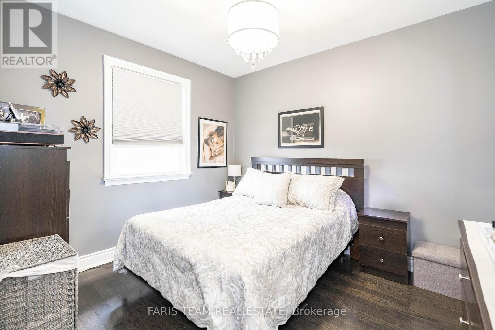 54 William Street, Toronto (Weston), Ontario  M9N 2G7 - Photo 11 - W9310286