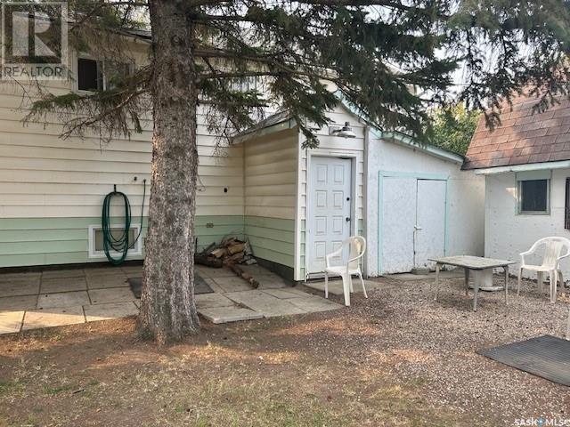 217 2nd Avenue W, Mossbank, Saskatchewan  S6H 3G0 - Photo 16 - SK983226