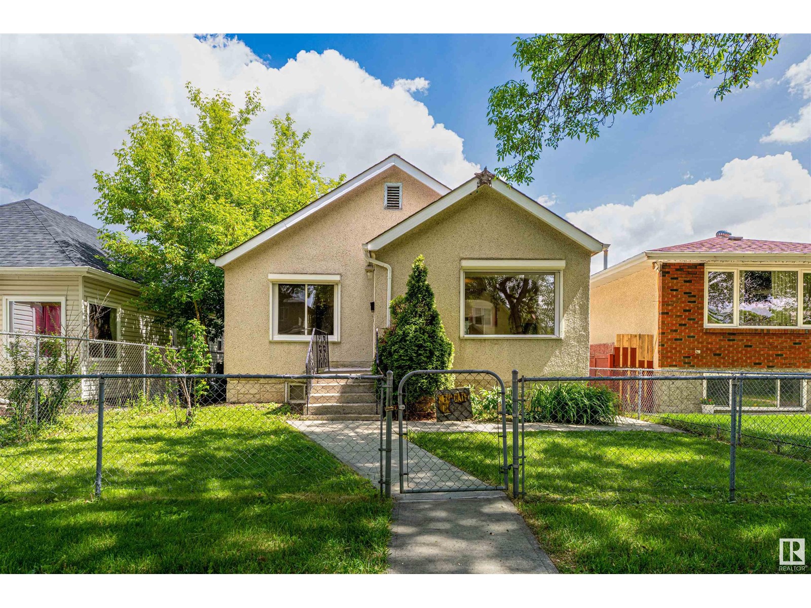 11431 88 ST NW, edmonton, Alberta