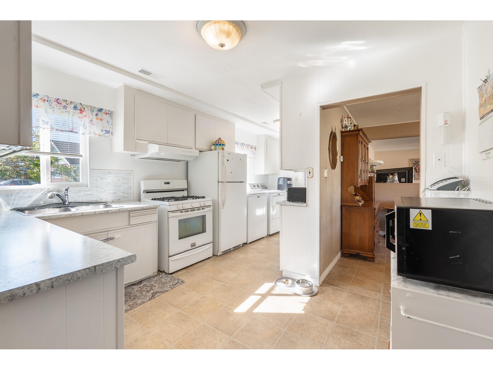6282 175b Street, Surrey, British Columbia  V3S 5Z4 - Photo 14 - R2923647