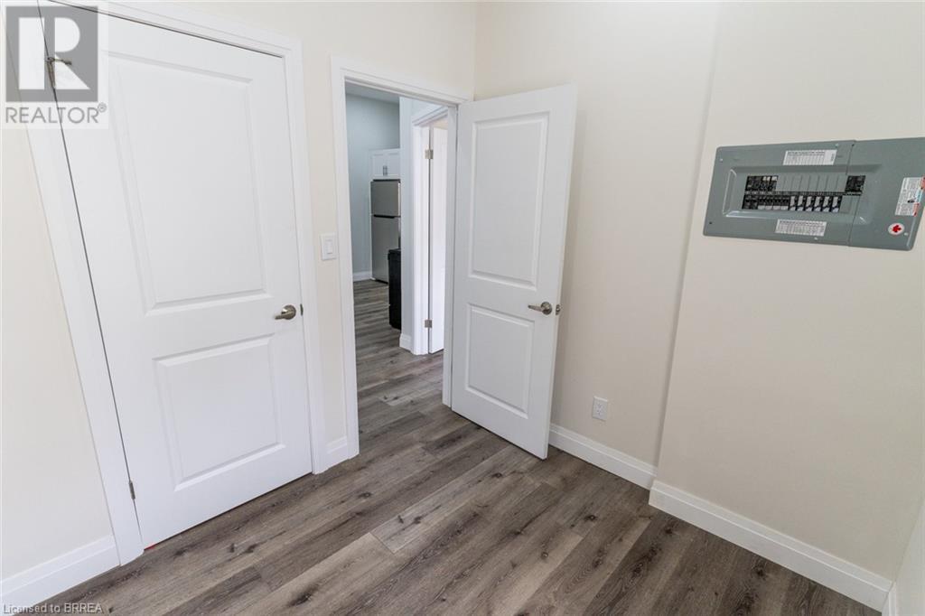 11 Washington Street, Brantford, Ontario  N3R 3W9 - Photo 14 - 40643204