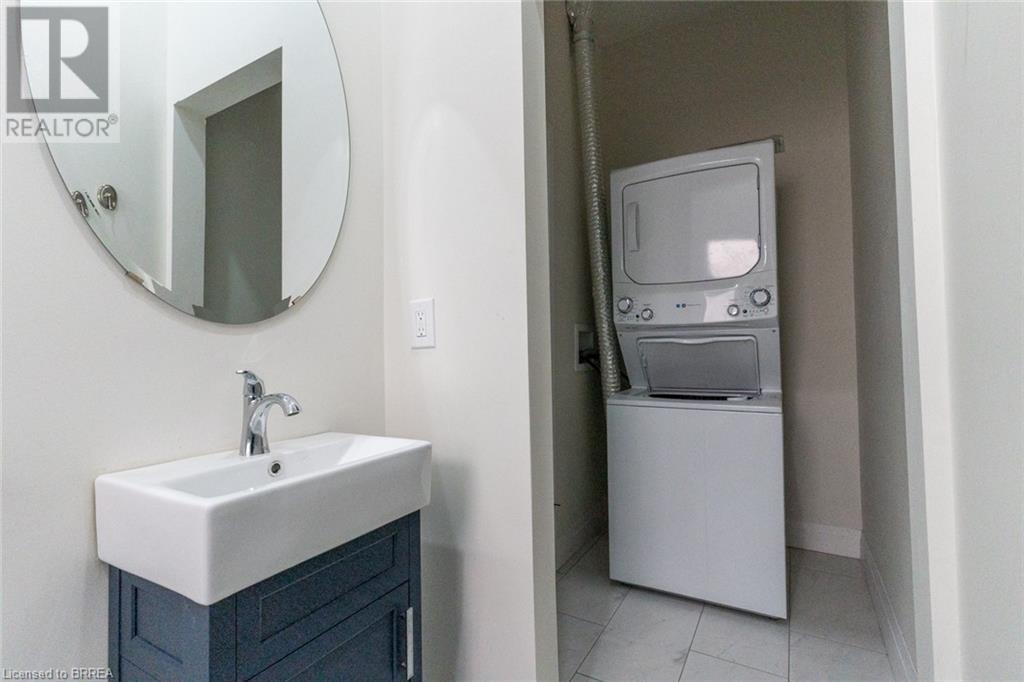 11 Washington Street, Brantford, Ontario  N3R 3W9 - Photo 19 - 40643204